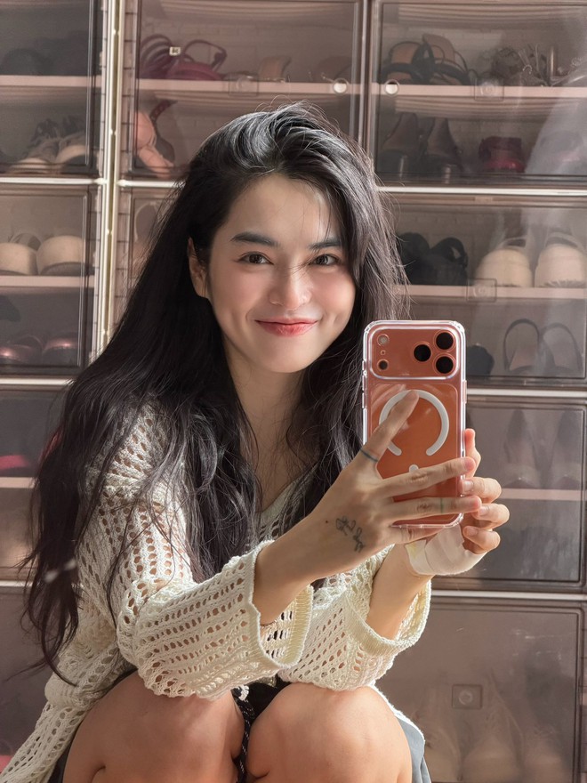 Phó tổng Đỗ Quang Vinh choáng vì iPhone 17 Pro Max: "Mọi người giàu, hay có chỗ mua rẻ mình không biết nhỉ?"- Ảnh 7.