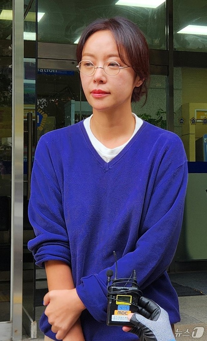 Mỹ nhân "Gia đình là số 1" Hwang Jung Eum lĩnh án tù, suy sụp bật khóc ngay giữa tòa- Ảnh 2.