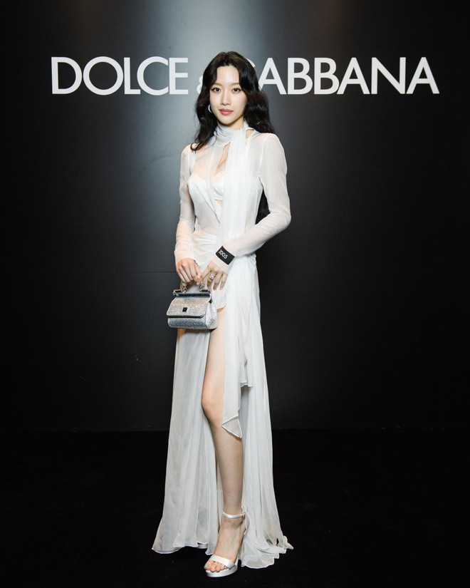 Moon Ga Young đã sợ hở bạo- Ảnh 15.