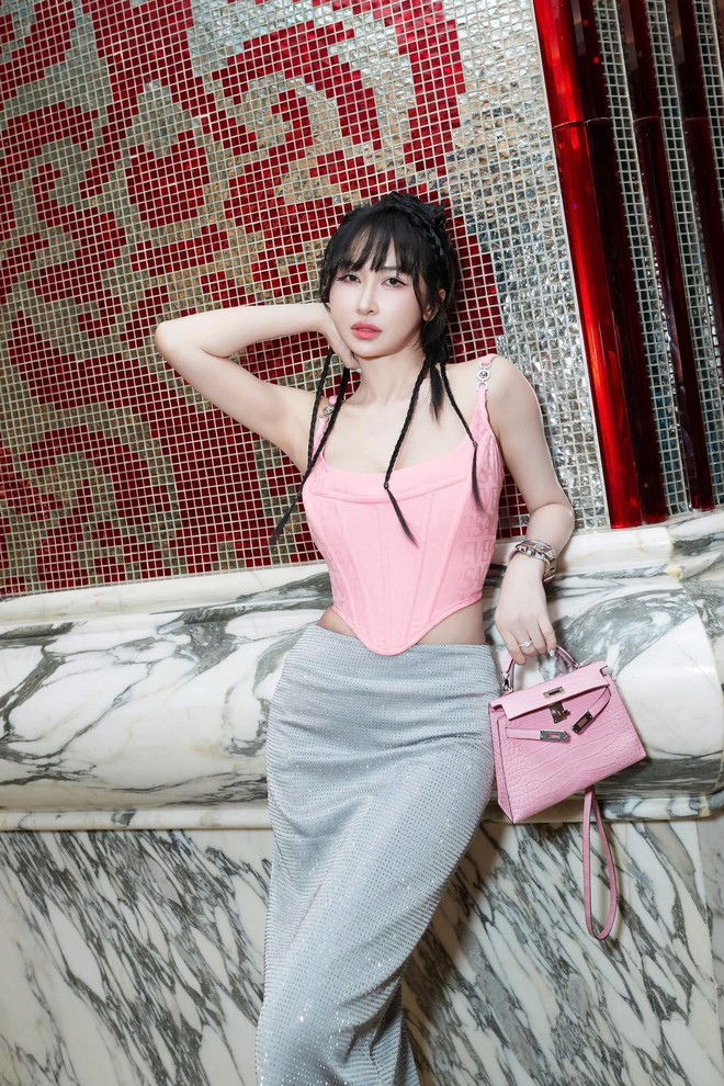 Bóc tách cuộc sống thật của hội phu nhân tổng tài ở Việt Nam, làm gì có ai "phèn" như các phú bà trên TV- Ảnh 12.