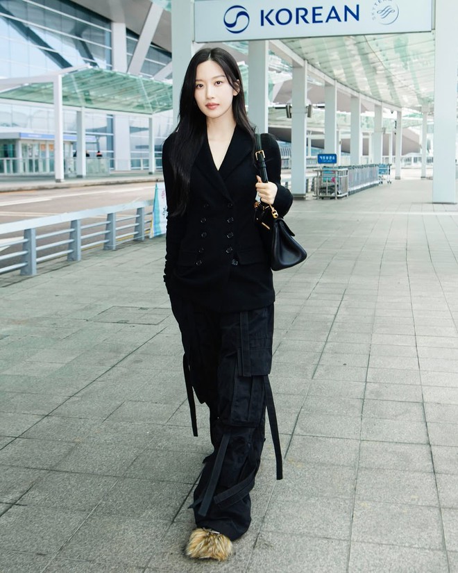 Moon Ga Young đã sợ hở bạo- Ảnh 1.
