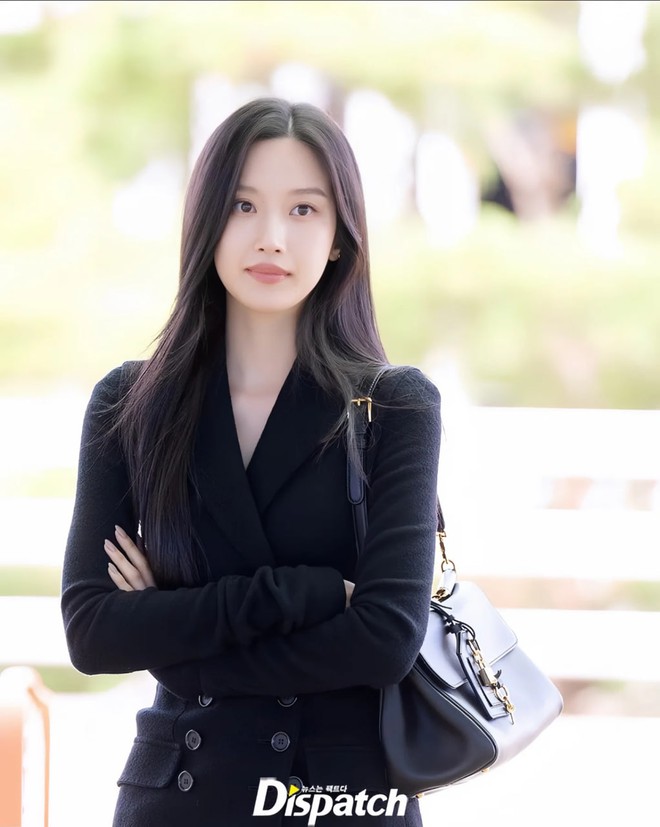 Moon Ga Young đã sợ hở bạo- Ảnh 5.