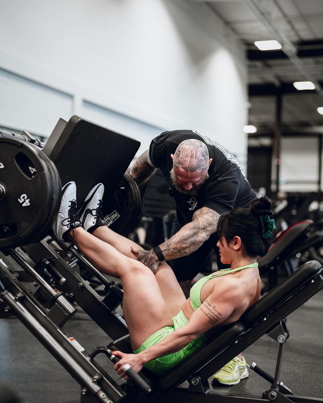 3 mỹ nhân phòng gym Việt có "vòng 3 dài hơn mét", "bà cố nội" của sexy(!)- Ảnh 10.