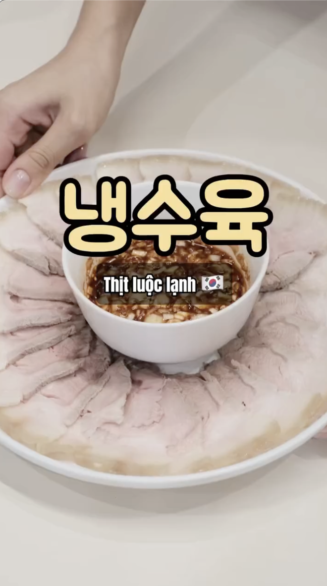 Tìm ra cách luộc thịt chỉ 15 phút, cô dâu Việt khiến chồng Hàn nức nở khen ngon- Ảnh 1.