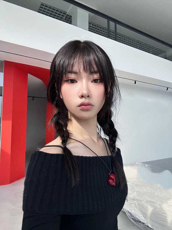 "Thánh thần thiên đụng ơi" sao trần đời lại có người đã đẹp, còn mang tên khai sinh độc lạ cỡ này- Ảnh 26.