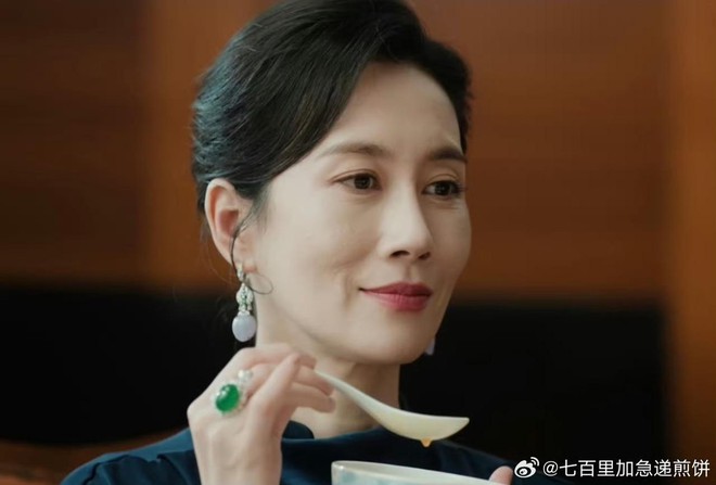 "Mẹ chồng" át vía Triệu Lộ Tư: Liều đến mức Triệu Vy còn sợ, cả đời chỉ muốn gả cho giám đốc ngân hàng- Ảnh 8.