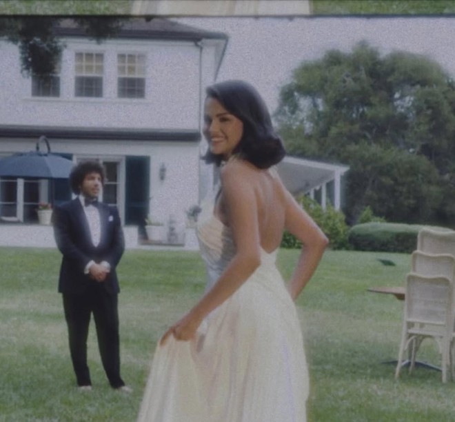 Cô dâu Selena Gomez đây rồi: Visual tràn màn hình, ngây ngất khóa môi chú rể điển trai trong siêu đám cưới- Ảnh 8.