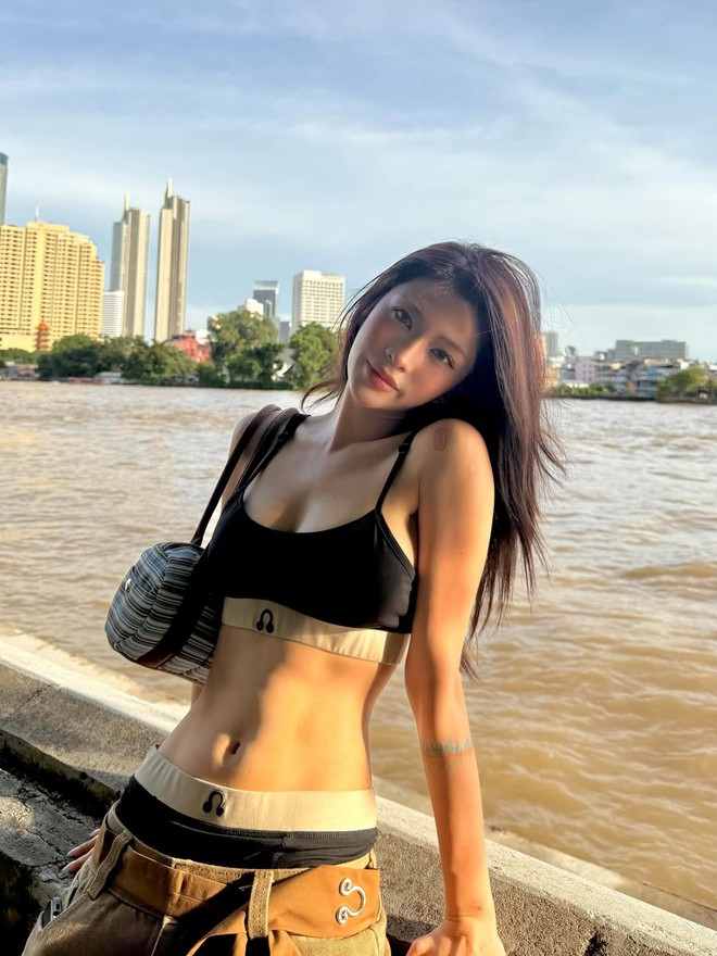 Mỹ nhân 2k1 trong "bao nhiêu lời hát anh chỉ viết về một người" hot nhất hiện tại là ai?- Ảnh 2.