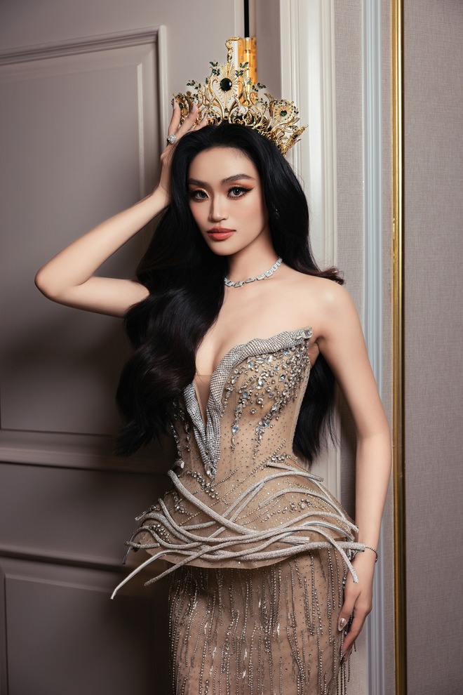Hoa hậu Yến Nhi rơi vương miện khi vừa lên đường chinh chiến Miss Grand- Ảnh 3. Hoa hậu Yến Nhi rơi vương miện khi vừa lên đường chinh chiến Miss Grand- Ảnh 3.
