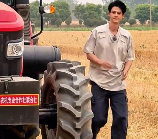 Mỹ nam U50 trẻ như 20, hủy hôn với nàng thơ kém 19 tuổi về quê nuôi cua- Ảnh 15.