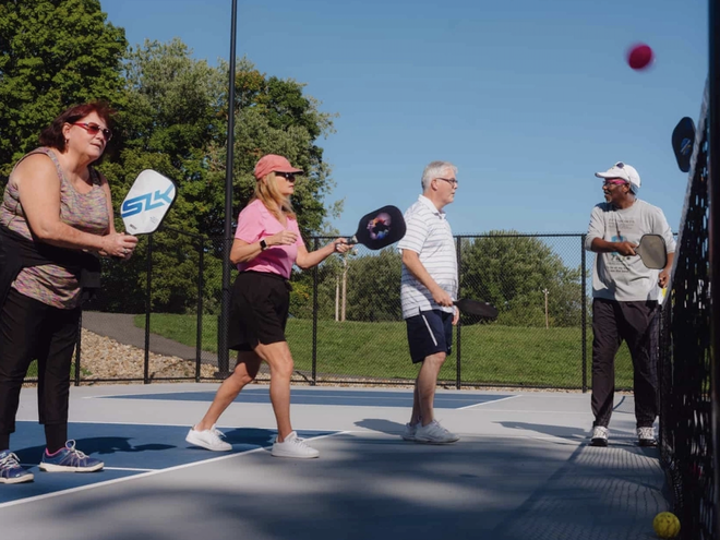 Top 4 môn thể thao là thú vui cực chill tuổi trung niên: Pickleball hot nhất!- Ảnh 2.