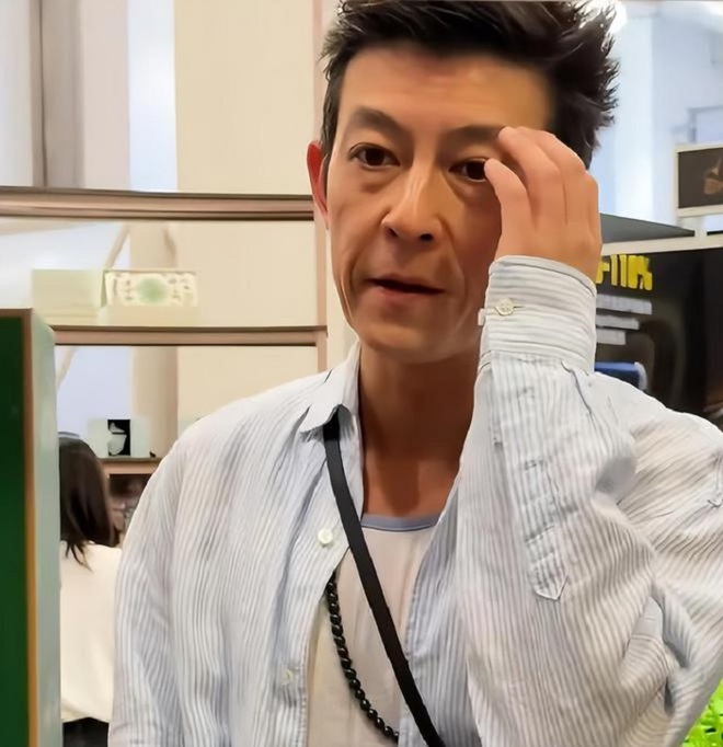 Bad boy từng gây chao đảo màn ảnh giờ kém sắc đến mức khó nhận ra- Ảnh 2.