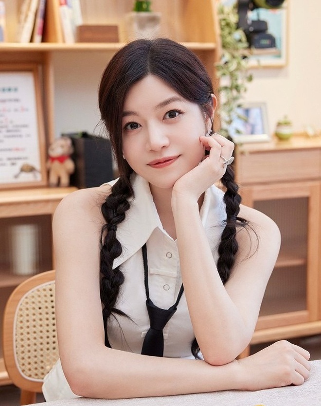 Con gái Lâm Tâm Như - Hoắc Kiến Hoa xinh cỡ nào mà "Tiểu Long Nữ" Trần Nghiên Hy phải vội xin kết thông gia?- Ảnh 1.