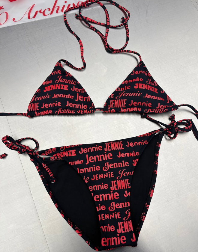 Lisa chuẩn bị bán bikini?- Ảnh 2.
