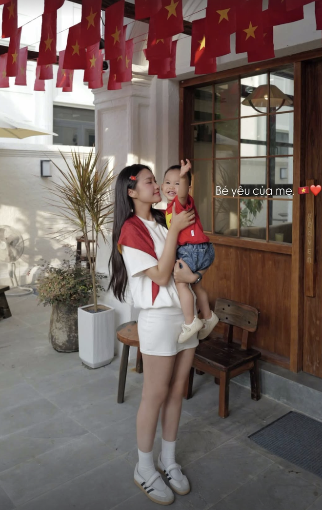 "Team qua đường" gặp Văn Hậu - Hải My check-in ngay trước biệt thự bạc tỷ mới xây, visual "cam thường" gây sốt!- Ảnh 7.