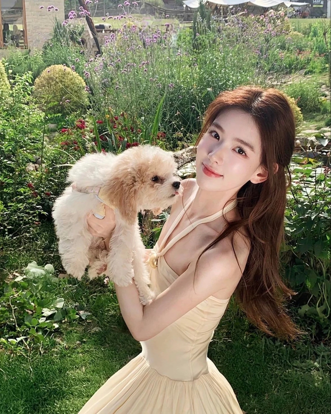 Ngoại hình 0% photoshop của mỹ nhân khiến "thiếu gia ăn chơi nhất Trung Quốc" ôm hận vì cả đời không có được- Ảnh 11.