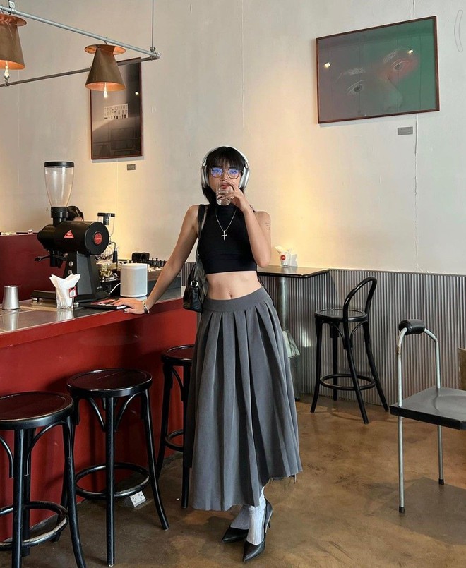 Phải thừa nhận: Tank top là item đỉnh nhất trong tủ đồ lúc này!- Ảnh 10.