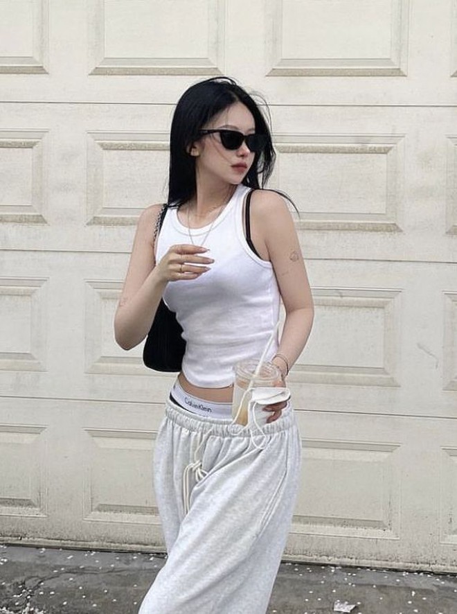 Phải thừa nhận: Tank top là item đỉnh nhất trong tủ đồ lúc này!- Ảnh 12.
