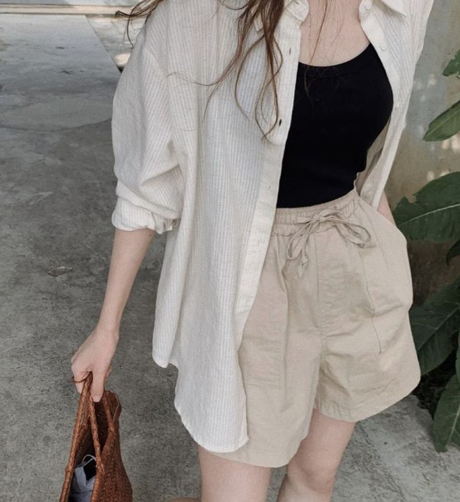 Phải thừa nhận: Tank top là item đỉnh nhất trong tủ đồ lúc này!- Ảnh 21.