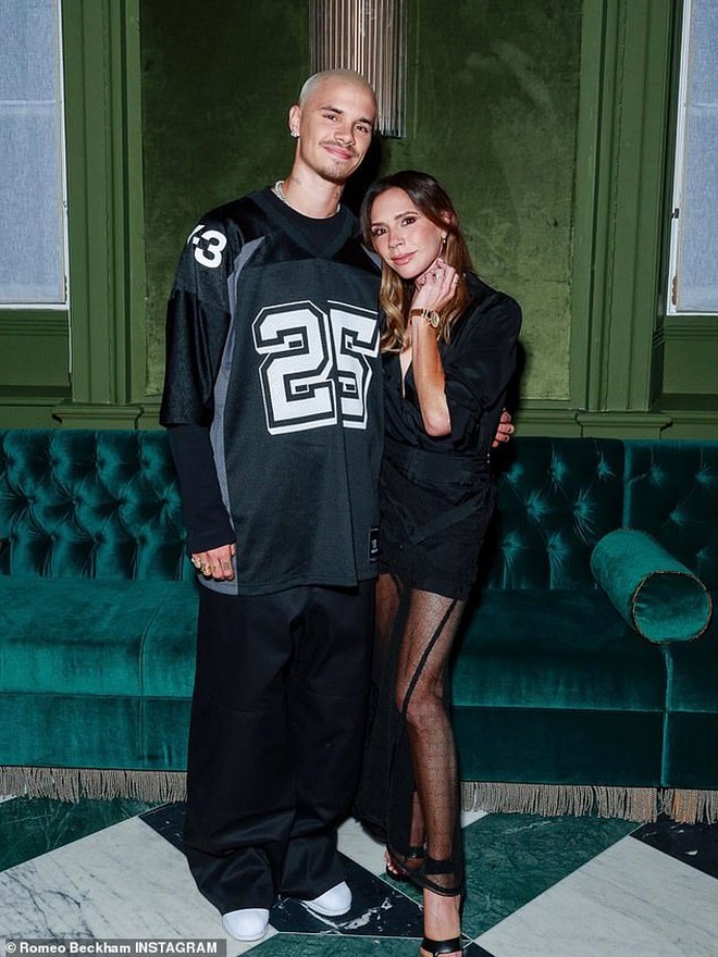Tiểu thư tài phiệt Harper Beckham chiếm spotlight ở tiệc sinh nhật xa hoa của anh hai, anh cả Brooklyn vẫn “cạch mặt” gia đình- Ảnh 5. Tiểu thư tài phiệt Harper Beckham chiếm spotlight ở tiệc sinh nhật xa hoa của anh hai, anh cả Brooklyn vẫn “cạch mặt” gia đình- Ảnh 5.
