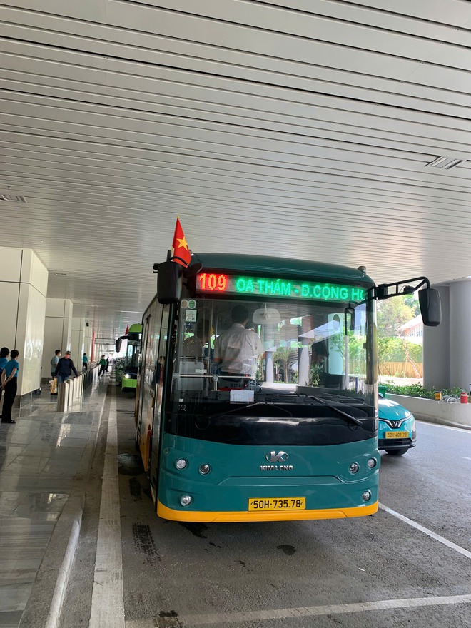 Chỉ tốn 5k để đi xe đến sân bay Tân Sơn Nhất, một cách quá hay mà cực ít người biết đến - Ảnh 6. Chỉ tốn 5k để đi xe đến sân bay Tân Sơn Nhất, một cách quá hay mà cực ít người biết đến - Ảnh 6.