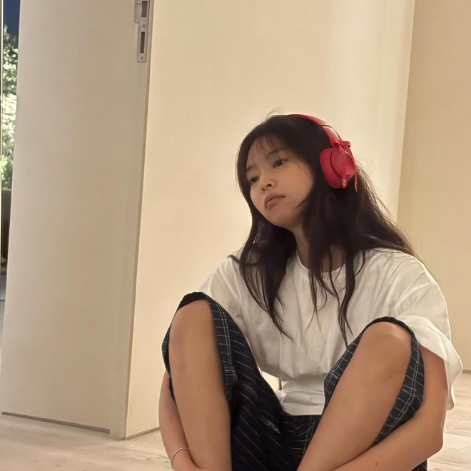 Không thể tin nổi đây là mặt mộc của Jennie (BLACKPINK) ở tuổi 29!- Ảnh 10.