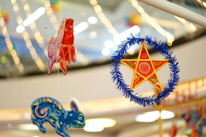 Vạn Hạnh Mall bất ngờ tổ chức Trung thu sớm, múa lân rộn ràng cùng loạt hoạt động khiến khách "quên lối về"- Ảnh 3.