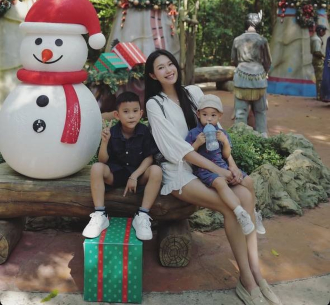 Khép lại 2025 đầy drama, Đoàn Văn Hậu - Doãn Hải My chào 2026 bằng khung hình cực ngọt, gấp 3 visual đỉnh chóp!- Ảnh 7.