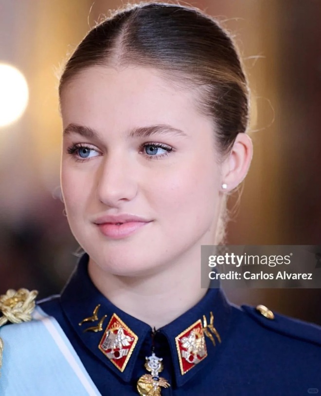 Cận cảnh "đôi mắt đại dương" của Công chúa Leonor- Ảnh 3.