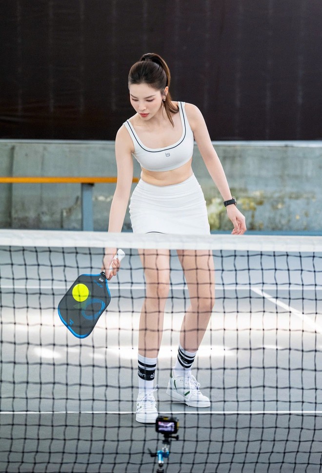 Kỳ Duyên múp míp bị fan 