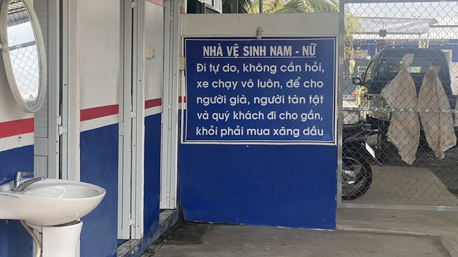 Quán cơm miền Tây công khai nuôi "3 con quỷ", treo đầy biển cảnh báo nhưng biết sự thật ai nấy đều bật ngửa- Ảnh 3.