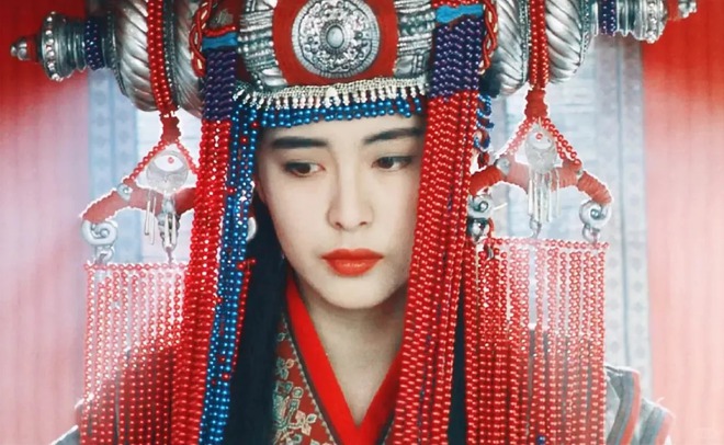 "Ngọc nữ đẹp khuynh đảo châu Á" nay mặt mũi biến dạng không nhận ra, mở tiệm trị liệu massage gom bạc lẻ- Ảnh 8. "Ngọc nữ đẹp khuynh đảo châu Á" nay mặt mũi biến dạng không nhận ra, mở tiệm trị liệu massage gom bạc lẻ- Ảnh 8.