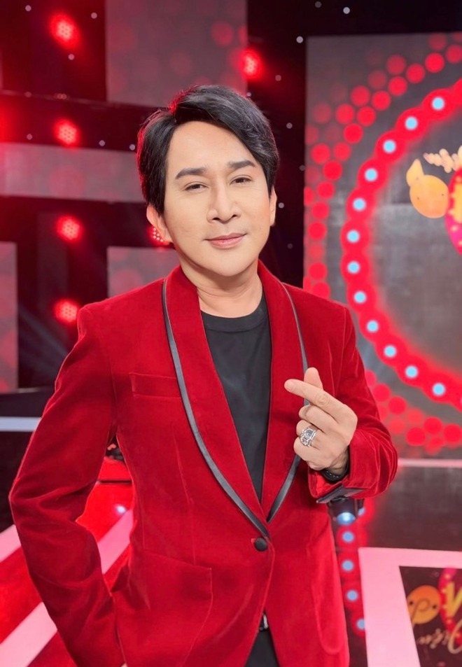 NSƯT Việt 3 đời vợ, có 1000 cây vàng, ở biệt thự 300m²- Ảnh 2. NSƯT Việt 3 đời vợ, có 1000 cây vàng, ở biệt thự 300m²- Ảnh 2.