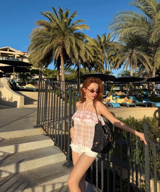 Lần đầu lộ diện căn biệt thự do Huyền Baby và bạn thân 20 năm xây để "dưỡng già" ở Đà Lạt- Ảnh 12. Lần đầu lộ diện căn biệt thự do Huyền Baby và bạn thân 20 năm xây để "dưỡng già" ở Đà Lạt- Ảnh 12.