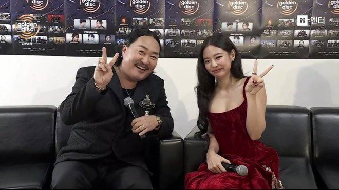 Màn trùng váy chấn động showbiz: Jennie lần này cũng khó thắng!- Ảnh 4. Màn trùng váy chấn động showbiz: Jennie lần này cũng khó thắng!- Ảnh 4.