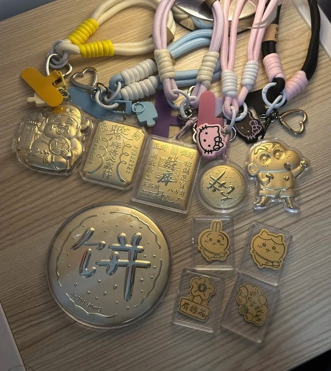 Một kiểu mua vàng mới đang lên ngồi, giờ ai cũng mua được vàng, khoe vàng sẽ là xu hướng!- Ảnh 2.