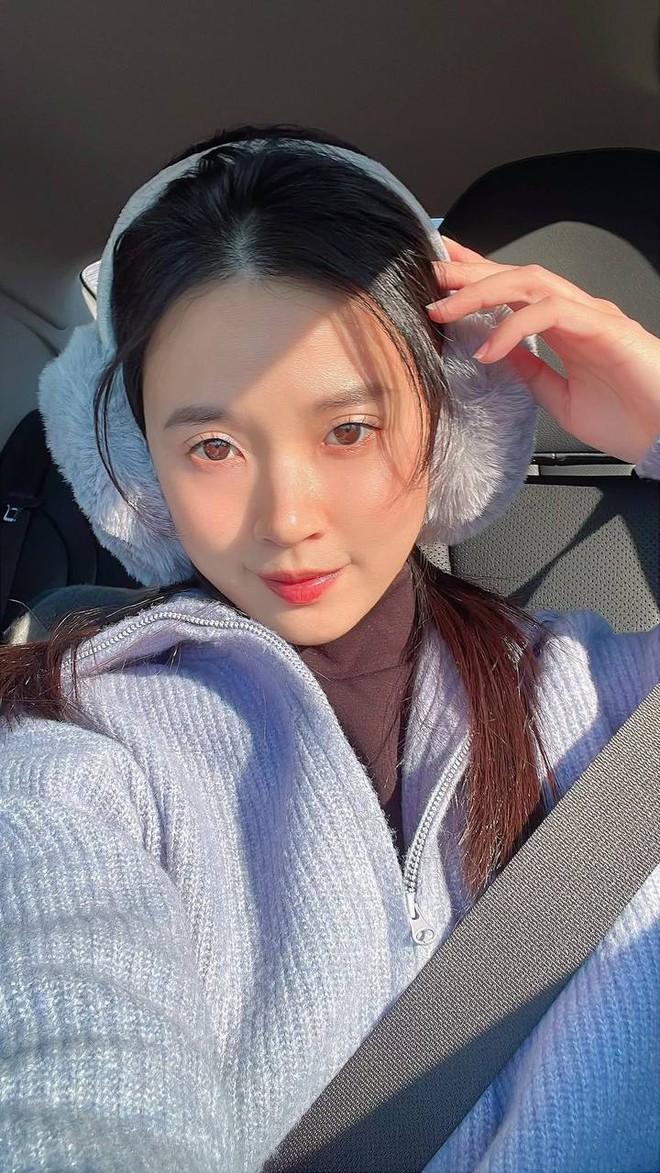 Midu đeo túi 800 triệu nhưng thứ gây chú ý lại là làn da tuổi 36- Ảnh 12.