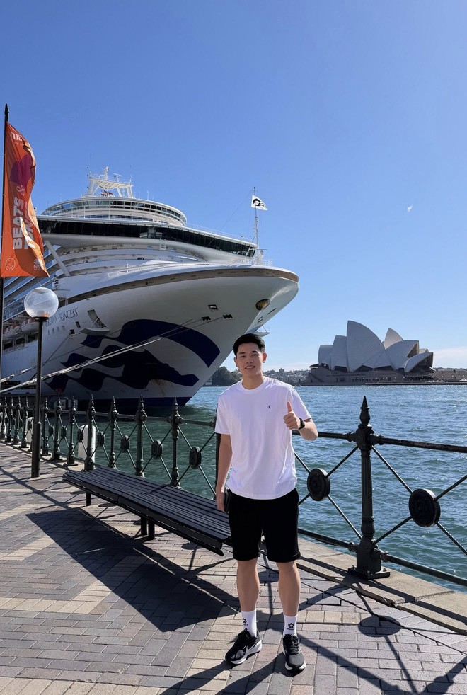 "Sốc visual" Đình Bắc ở tiệm cắt tóc, đá bóng hay lại điển trai vô địch thế này!- Ảnh 7.