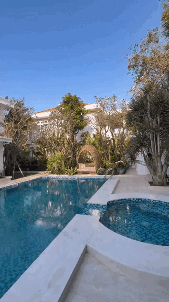 Cả showbiz có đúng 1 người: Nuôi 10 người con không cùng huyết thống, ở biệt thự "khủng" 2.000m²- Ảnh 6.