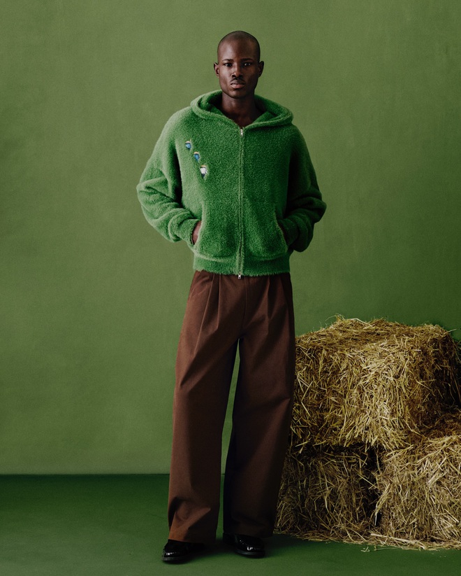 Tốn 1,5 triệu mũi thêu cho một chiếc quần, làm áo len họa tiết tinh xảo như tranh vẽ: Brand nào làm đồ đỉnh vậy?- Ảnh 5.