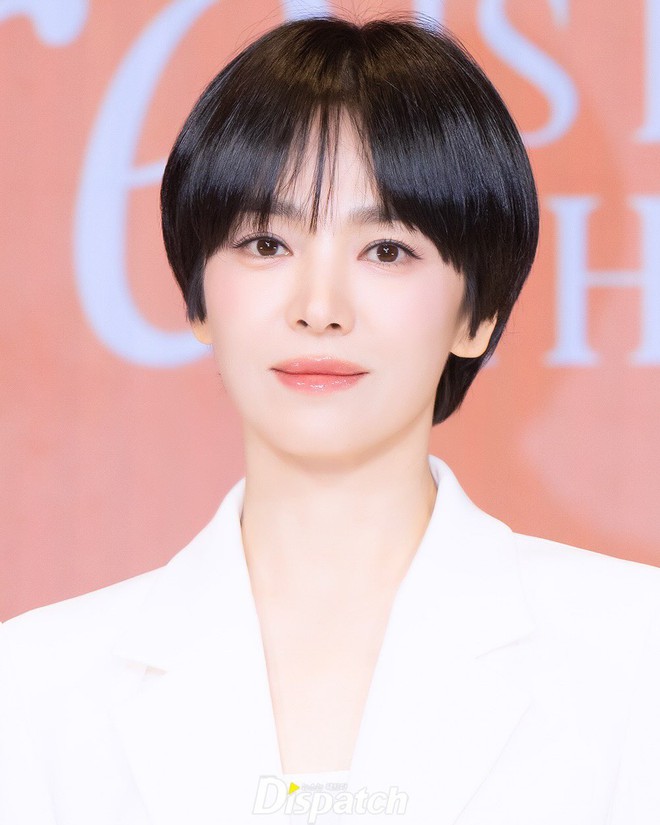 Song Hye Kyo xinh nhưng có gì đó không ổn- Ảnh 5.