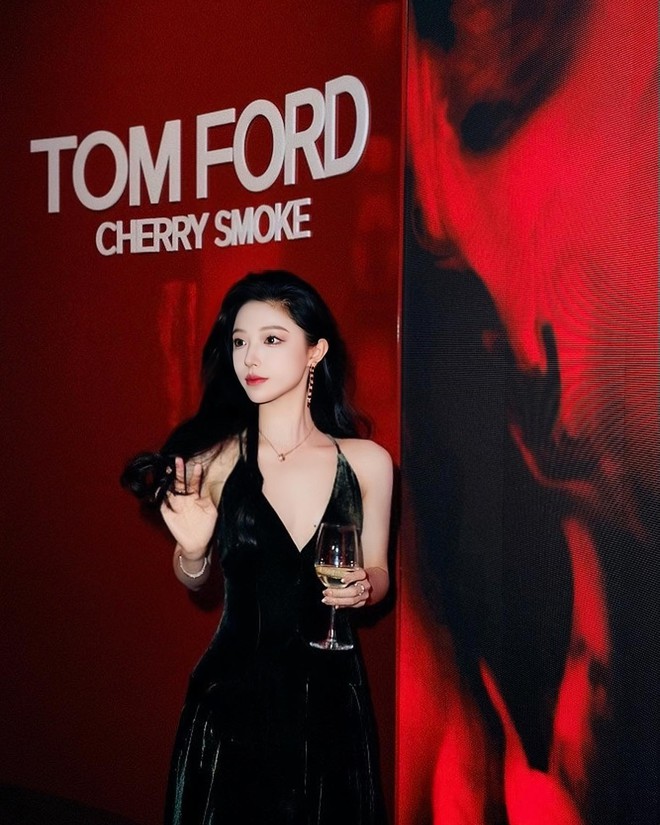 Hot girl không bị lu mờ trước nữ thần Kpop: Visual như búp bê nhưng mặt mộc mới đỉnh- Ảnh 13.