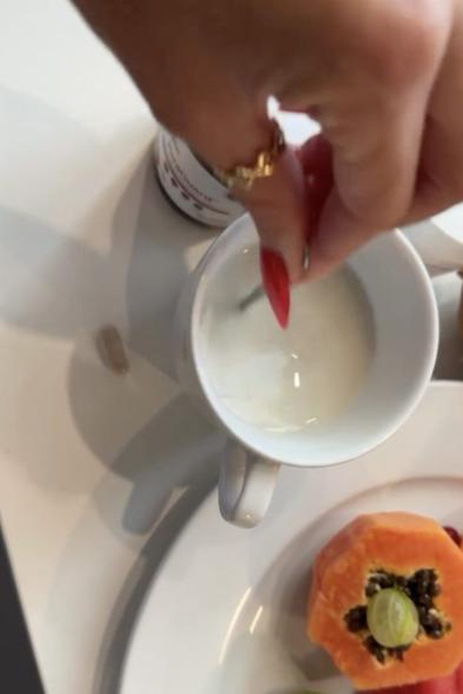 Từng gây sốt trên MXH nhưng 4 trào lưu sức khỏe từng gây sốt này được bác sĩ khuyên "bỏ ngay đi" trong năm 2026- Ảnh 2.