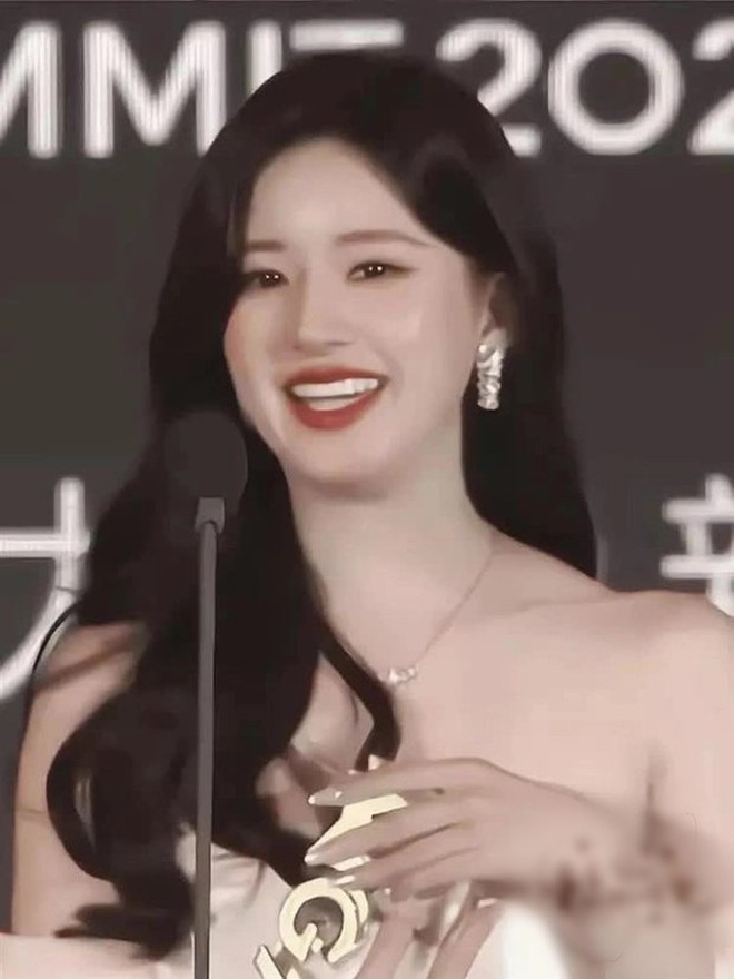 Triệu Lộ Tư giảm 20kg chỉ còn da bọc xương, nỗ lực lấy lại phong độ khiến ai cũng xót- Ảnh 2.