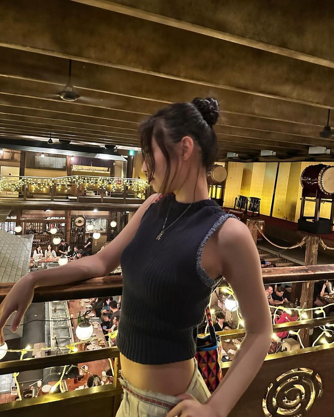 Mỹ nhân thấp bé nhưng mặc gì cũng sang, đến hơi thở cũng khí chất: Cả showbiz có đúng 1 người!- Ảnh 17.