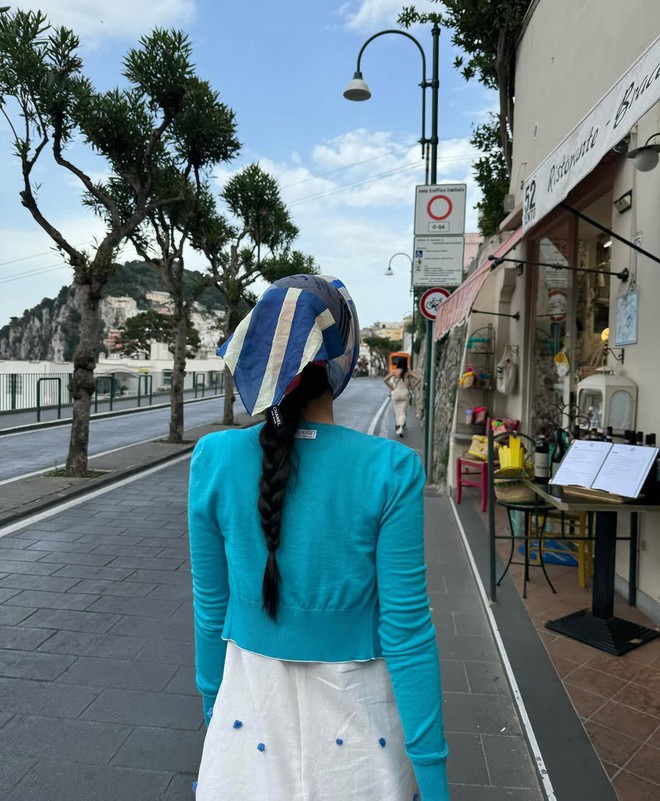 Mỹ nhân thấp bé nhưng mặc gì cũng sang, đến hơi thở cũng khí chất: Cả showbiz có đúng 1 người!- Ảnh 15.