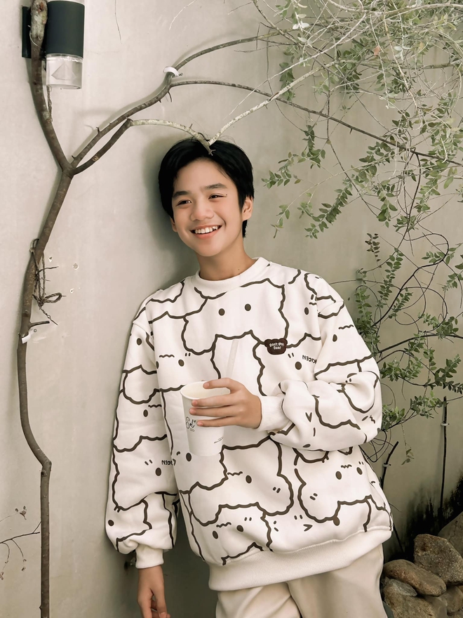 Hạo Khang  - "con trai Kiều Minh Tuấn" 16 tuổi được dự đoán sẽ thành mỹ nam tương lai, là ai?- Ảnh 8.