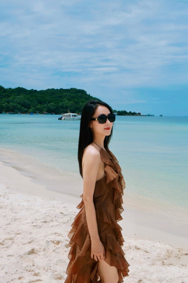 Mỹ nhân được cả showbiz nâng niu như báu vật, 42 tuổi vẫn là "bức họa" thời trang triệu người mê- Ảnh 7.