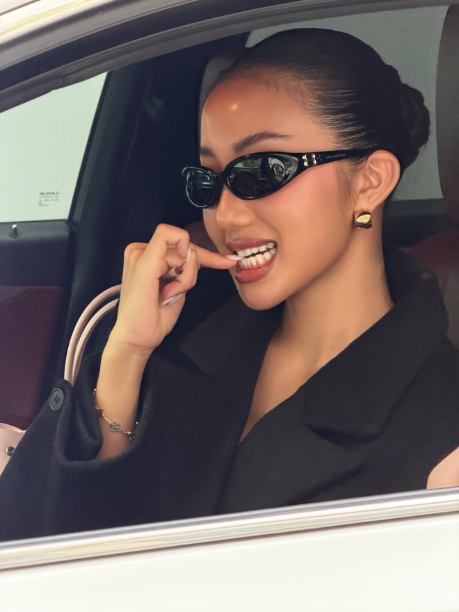 Lời ra tiếng vào về một phu nhân nhà giàu Việt mới nổi: “Khen riết cứ tưởng mình là Hailey Bieber thật”- Ảnh 8.