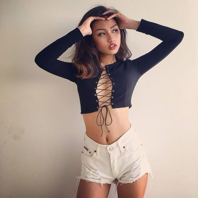 Trào lưu "năm 2026 là 2016 mới" bùng nổ MXH: Loạt mỹ nhân Việt đua nhau sống lại cuộc đời cũ- Ảnh 10.